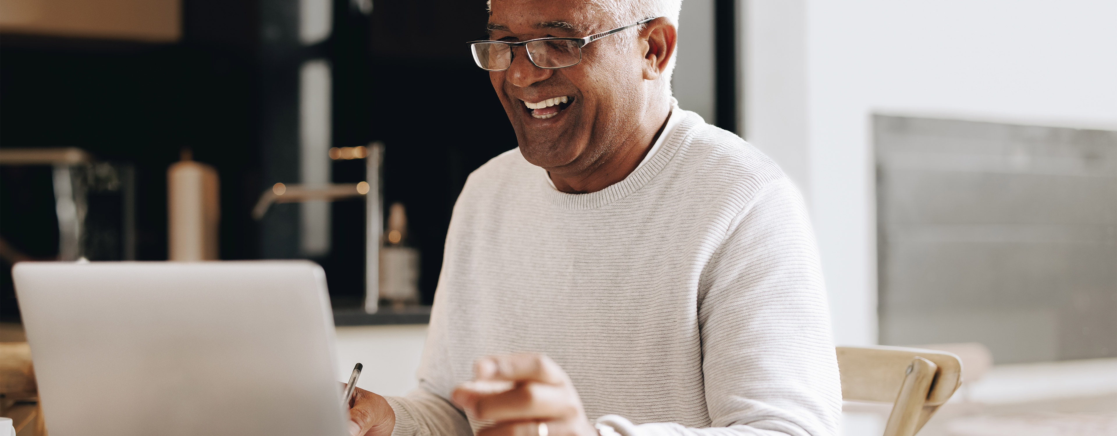 3 Ways Smart Apartments Can Support Remote Work - STRATIS - Urban Living With Remote Work Enabled Apartments